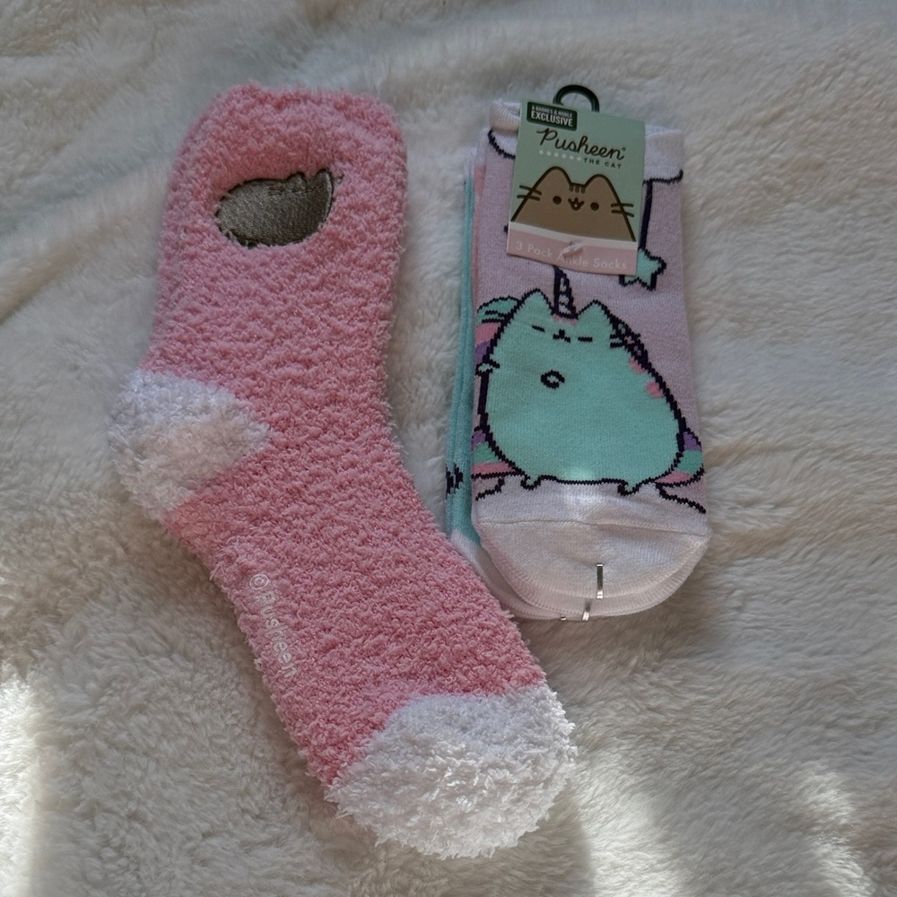 Pusheen Pink and White Fuzzy Socks Duo
